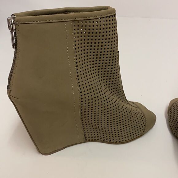 JUICY COUTURE Peep Toe Wedge Bootie Size 6 A17 - Picture 7 of 9